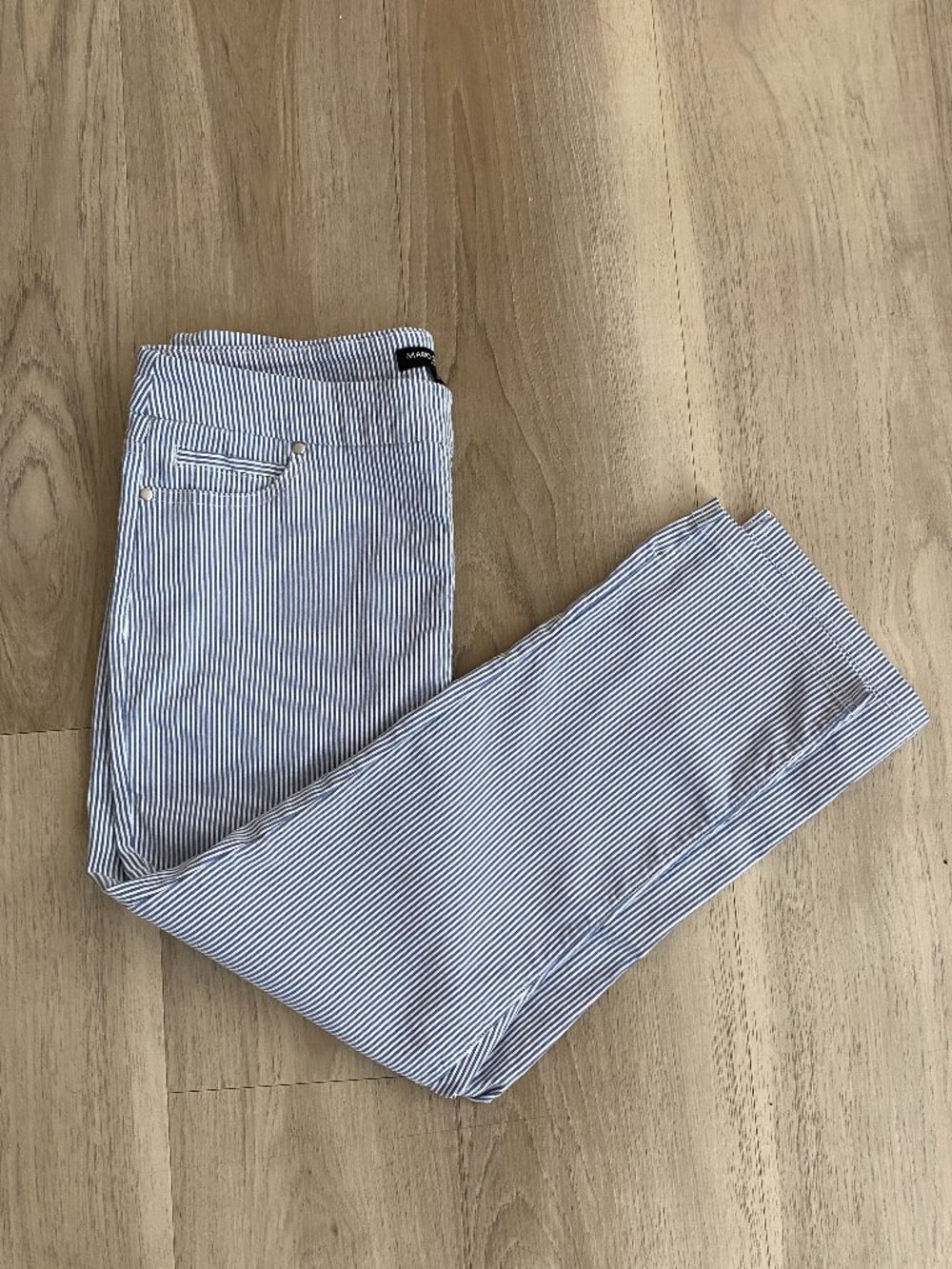 Mario Serrani Italy Blue White Striped Capri Pants Stretch Mid Rise Cropped